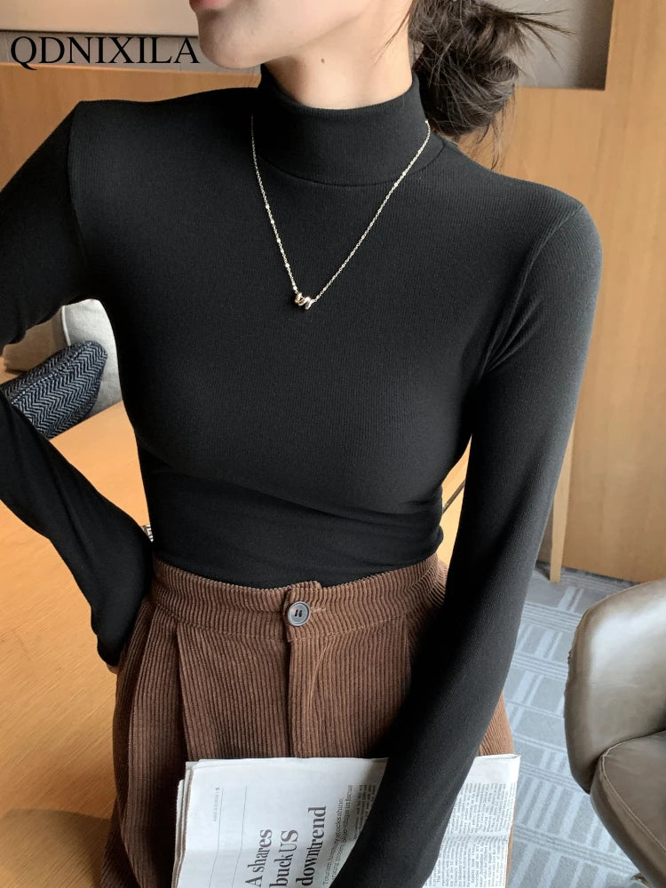 Elegant Knit Half-Turtleneck