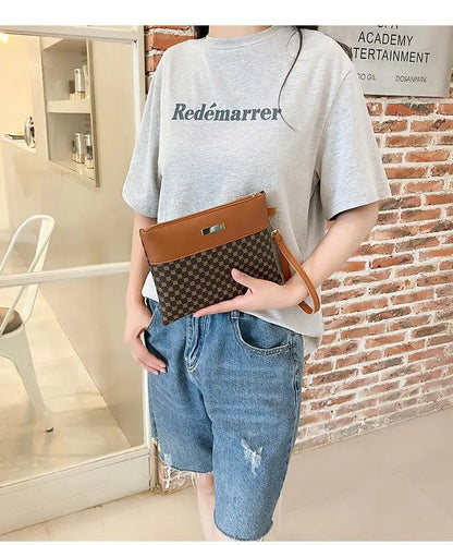 Women's Retro Print Clutch Wallet