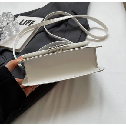 Diamond Gleam Chain Bag