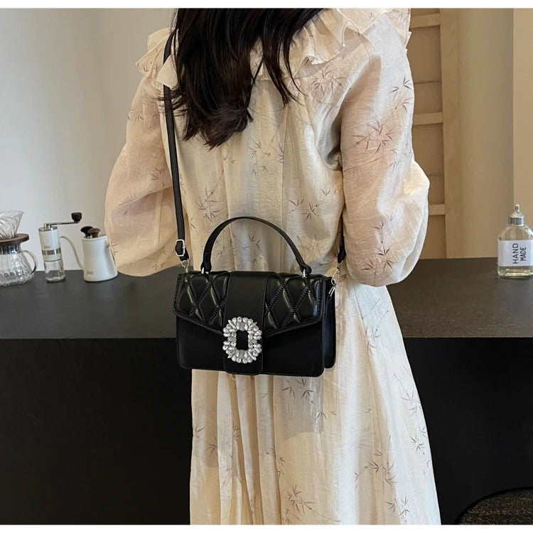 Diamond Gleam Chain Bag